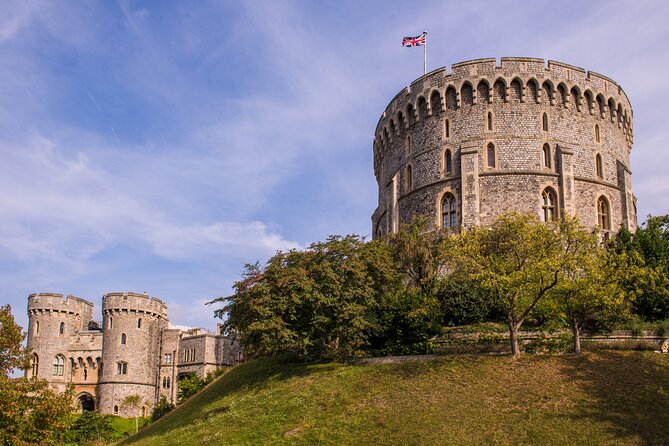 Private Chauffeured Tour to Windsor Castle from London - Small extras in Eton and around the castle