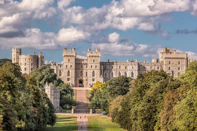 Private Chauffeured Tour to Windsor Castle from London - A word about castle closures and dates