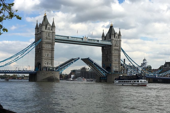 Private Custom Walking Tour: Half Day Sightseeing Tour of London - Piccadilly Circus, Trafalgar Square, and the West End