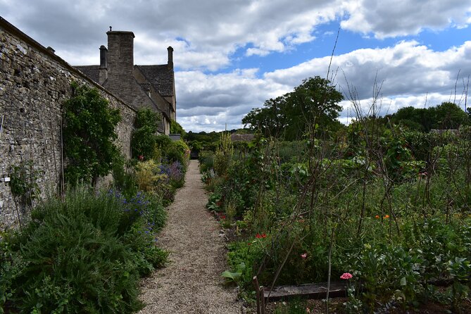 Private Day in the Cotswolds Tour - Burford for High Street views and shopping
