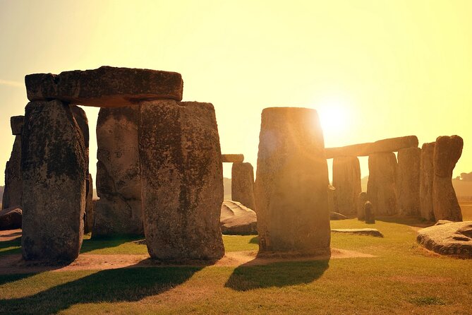 Private Day Tour from Bath to Stonehenge and Salisbury with Pickup - Salisbury Cathedral and the 1215 Magna Carta