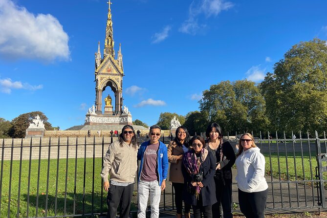 Private Day Tour from London - Stonehenge, Bath & Cotswolds - Castle Combe and the Cotswolds feel