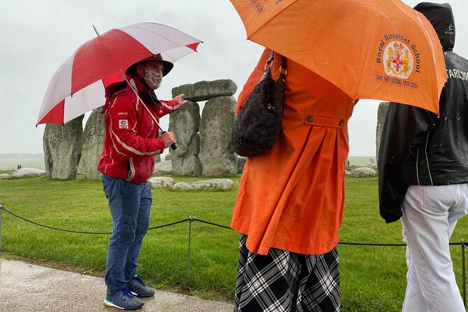 Private Day Tour to Stonehenge and Glastonbury - Time for Glastonbury town, food, and local shops