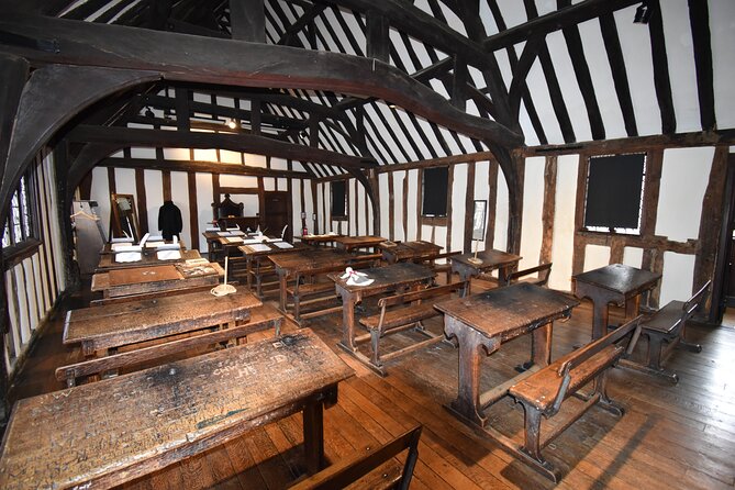 Private Day Tour to Stratford-Upon-Avon - All things Shakespeare - The Royal Shakespeare Theatre and the actor’s view