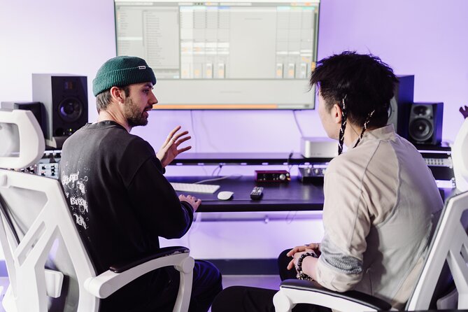 Private DJ Class - Why Private Instruction Changes the Experience