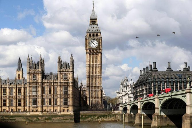 Private Driver Guided Tour of London - Tower of London: crowns, walls, and a serious first stop