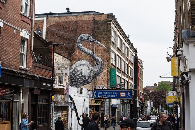 Private East End Food Tour: 7 Tastings with Bagels & Fish & Chips - The guide can make or break the day