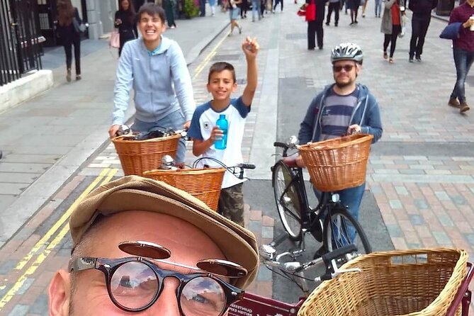 Private Family Bike Tour of London, fun for all ages! - A pub pause in Covent Garden