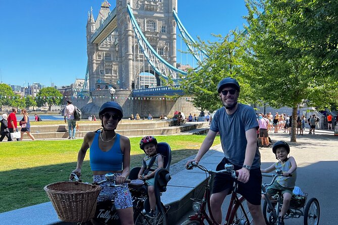 Private Family Bike Tour of London, fun for all ages! - The Banksy Tunnel finale
