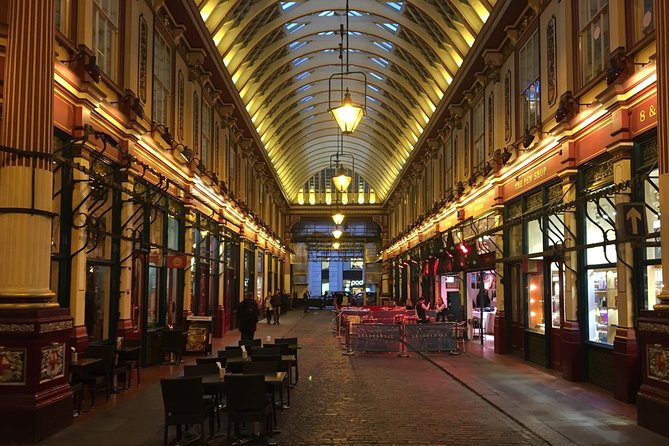 Private Guided and Chauffeured Tour of London - Who should book this private London tour
