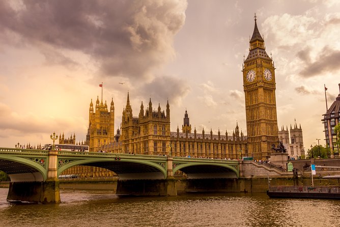 Private Guided London Highlights Walking Tour - The Tower of London: a strong final stop