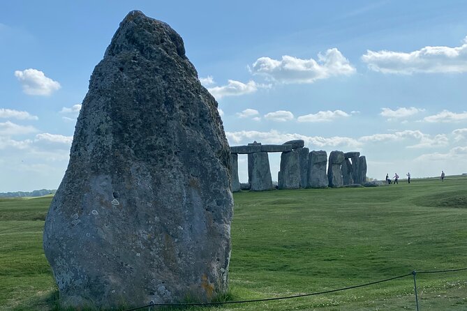 Private Guided Tour of Ancient and Magical Stonehenge - Who Should Book This Experience?