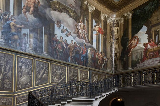 Private Guided Tour of Hampton Court Palace - Sheila Dunsmore’s experience at the palace