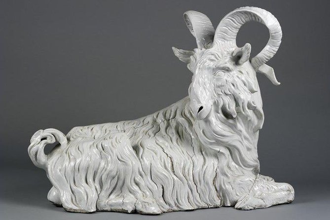 Private Guided Tour of The Victoria and Albert Museum - 3 Hour - Practical details before you go