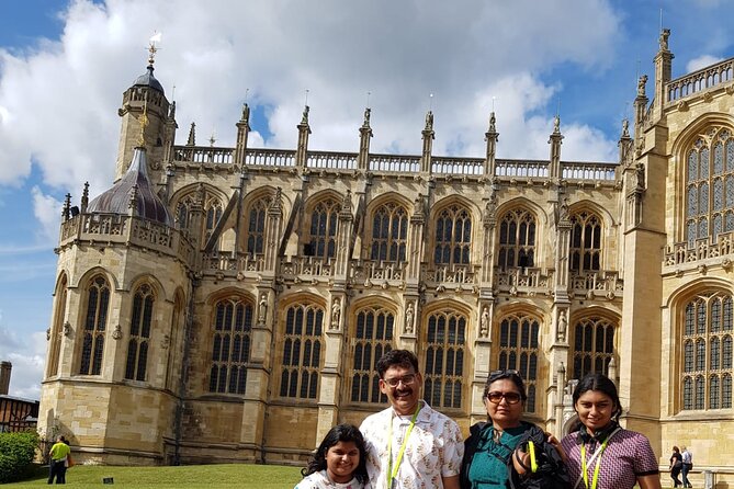Private Guided Tour of Windsor Castle PLUS and History - Kensington Palace Gardens as the final London stop