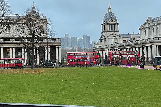 Private Half Day Tour on a London Cab - The Tower of London and a darker royal past