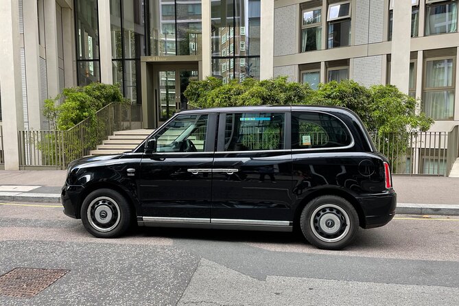 Private Half Day Tour on a London Cab - Parliament Square, Whitehall, and Trafalgar Square