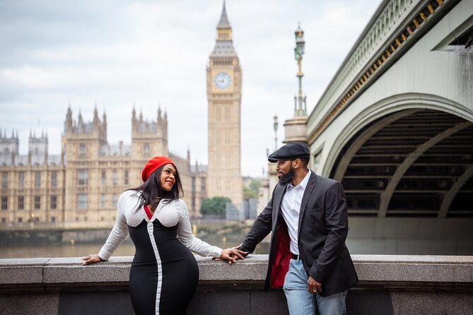 Private landmarks photoshoot for families and couples - How Mehr works with children and camera-shy adults