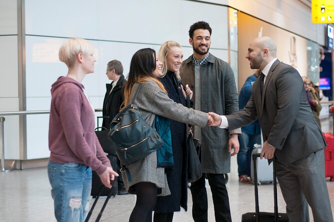 Private London Arrival Transfer - Airport to Hotel / Accommodation - Finding the representative at each airport