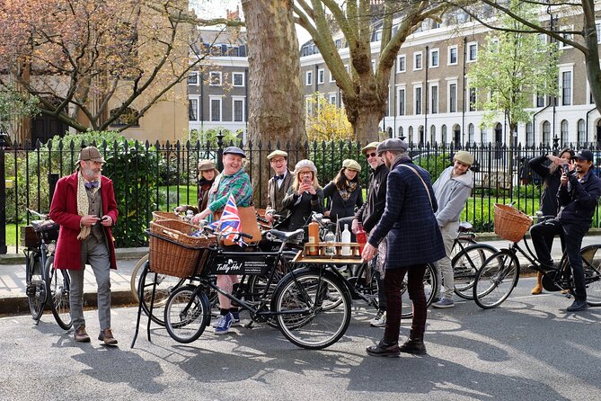 Private London Gin Safari: A Spirited, Juniper-Fuelled Jaunt - Maltby Street Market is the best place to add food