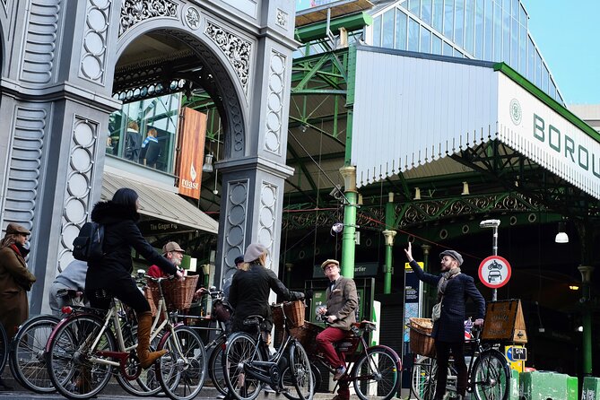Private London Gin Safari: A Spirited, Juniper-Fuelled Jaunt - Southwark Bridge and Trinity Church Square: the first taste of London’s social past