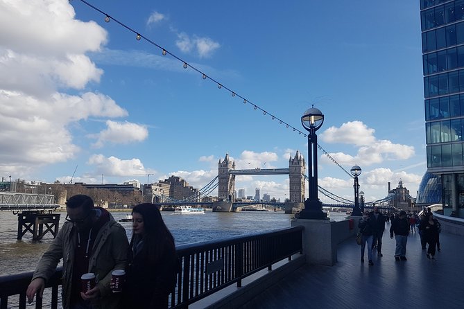 Private London Panoramic Tour by Car with Pick Up From Your Hotel - Shakespeare’s Globe and the South Bank