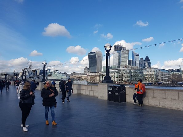 Private London Panoramic Tour by Car with Pick Up From Your Hotel - The Tower of London and its short legend