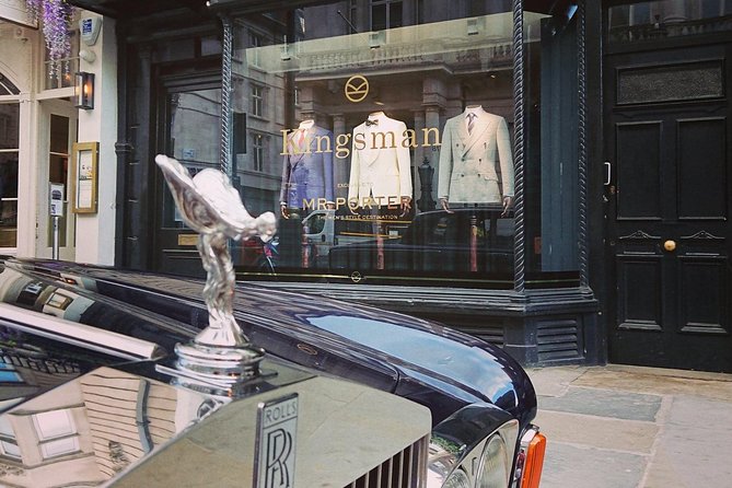 Private London Photoshoot Tour - Trafalgar Square’s art and small surprises