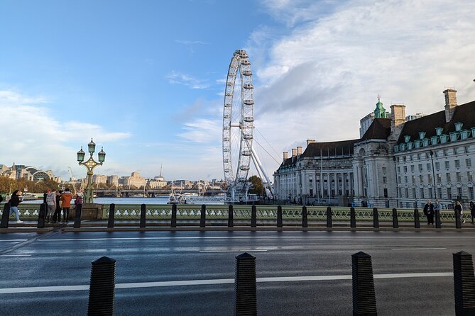 Private London Tour by Car - Pick Up From Your Hotel or Apartment - Buckingham Palace and the timing of the guards