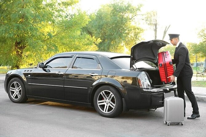 Private Oneway Airport Transfer London Heathrow Airport To London - The vehicle is the biggest practical question