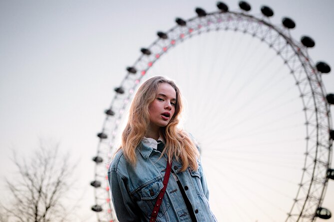 Private Photoshoot Outside The London Eye - Who Gets the Best Value