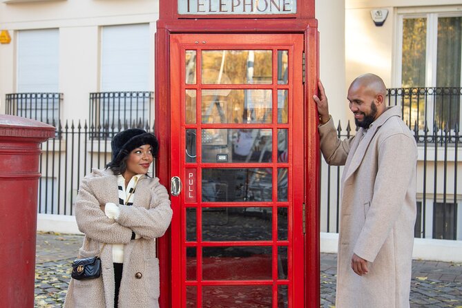 Private Professional Photoshoot Outside Tower Bridge in London - Digital photos and delivery time