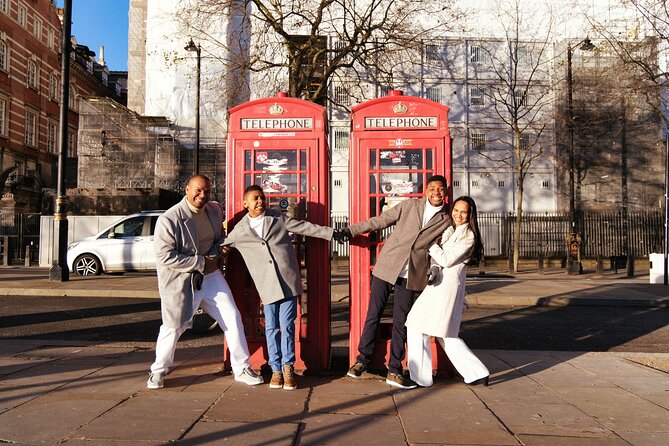 Private Professional Photoshoot Outside Tower Bridge in London - Communication and the meeting point