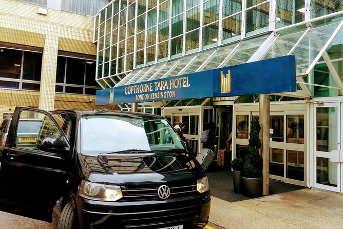 Private Round Trip Transfer between London Airports and Hotel - The arrival pickup: clear in theory, mixed in practice