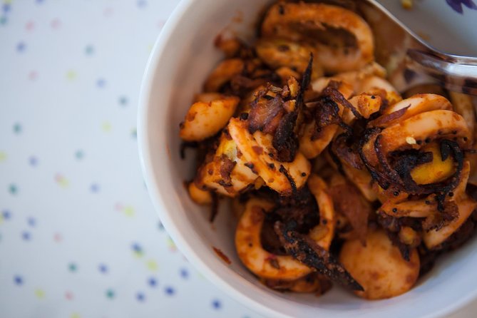 Private South Indian Home Cooking Class in London with a Local - A relaxed meal, with one small tradeoff