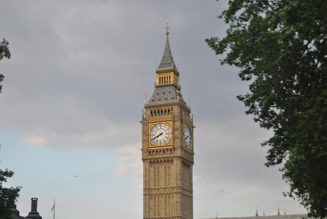 Private Tour: Chauffeur-Driven Tour of London - A fast introduction to London’s main sights
