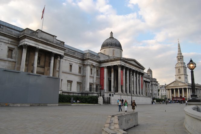 Private Tour: Chauffeur-Driven Tour of London - The guide can make or break the four hours