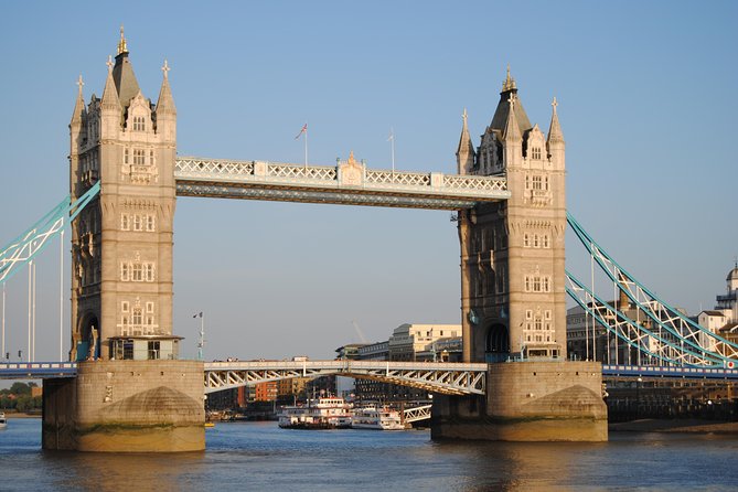 Private Tour: Chauffeur-Driven Tour of London - Westminster puts politics and royalty on the same walk