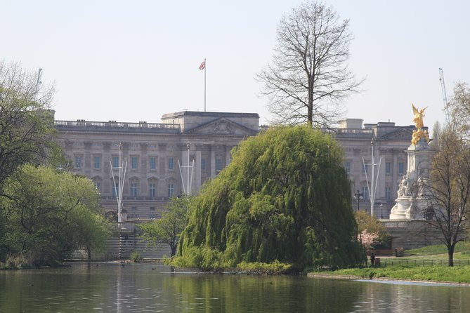 Private Tour, Entry to Westminster Abbey and London Highlights - What the private format changes