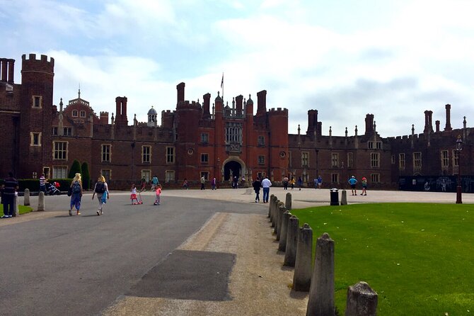 Private Tour: Hampton Court Palace Day Trip from London - Is $1,072.56 per person good value?