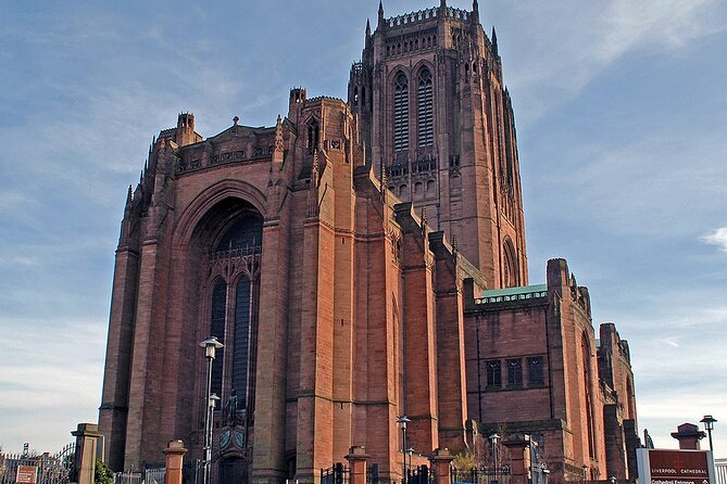 Private Tour in Liverpool – History, Football, Views & Local Beer - Dale Street and Liverpool’s oldest pub