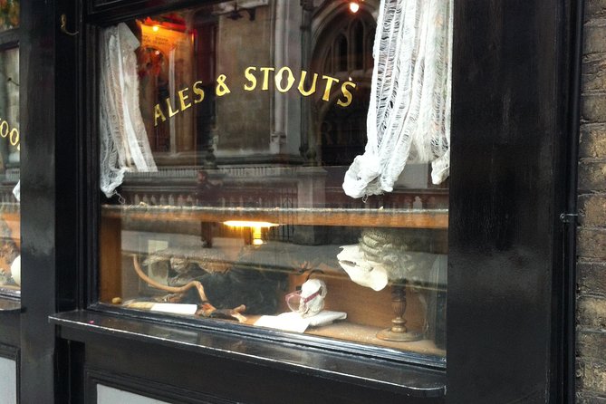 Private Tour of London's Historic Pubs - The beer tasting: four half-pints, not four full pints
