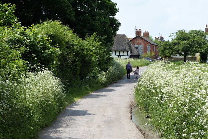 Private Tour of Quintessential Wiltshire and Cotswold Villages - The Cotswolds finish with cottages, shops, and cream tea