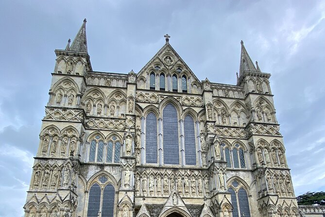 Private Tour of Stonehenge and Salisbury Cathedral - The final call