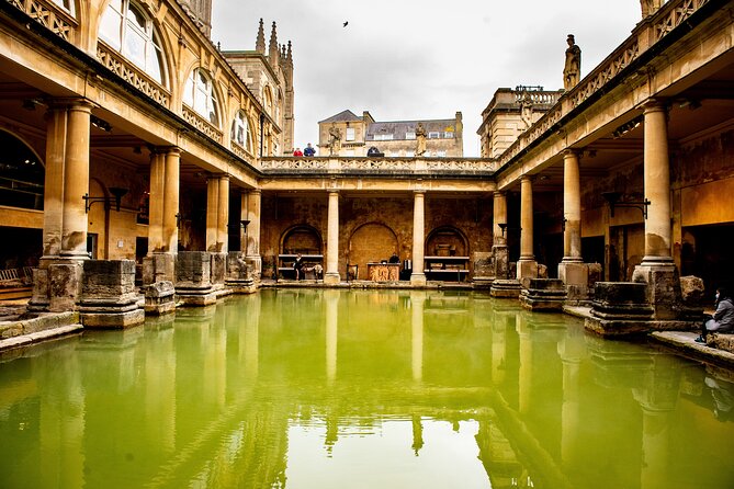 Private Tour to Stonehenge and Bath from London - Why the guide matters most at Stonehenge