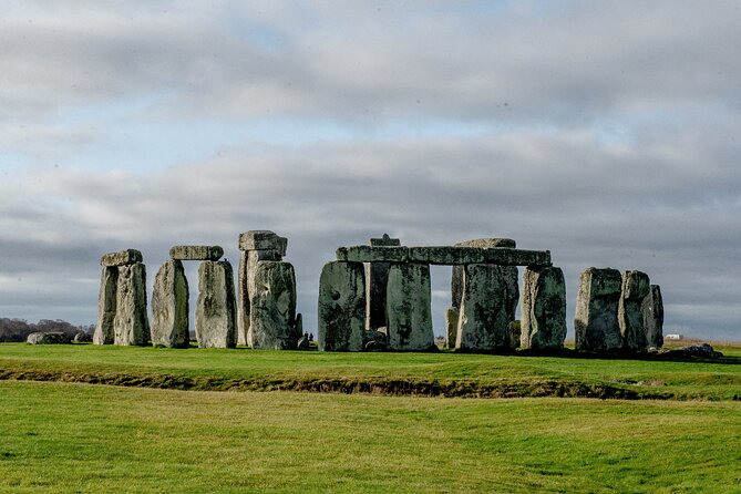 Private Tour to Stonehenge and Bath from London - Transport, timing, and the value of privacy