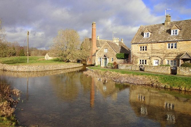 Private Tour to Stratford-Upon-Avon and The Cotswolds - Oxford through back streets and academic stories