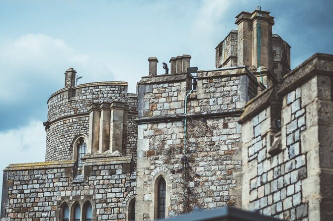 Private Tour: Windsor Castle Day Trip from London - The State Apartments require an audio guide