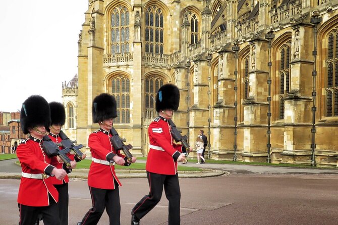Private Tour: Windsor Castle Day Trip from London - What makes a private format worthwhile