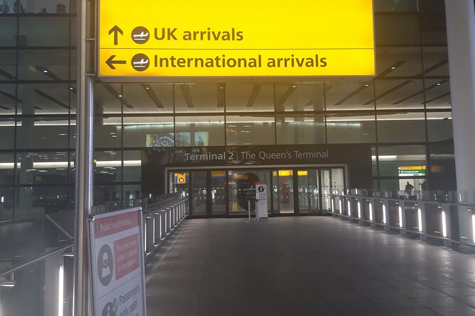 Private Transfer Arrival or Departure Heathrow Airport/ London - Meeting your driver inside Heathrow arrivals